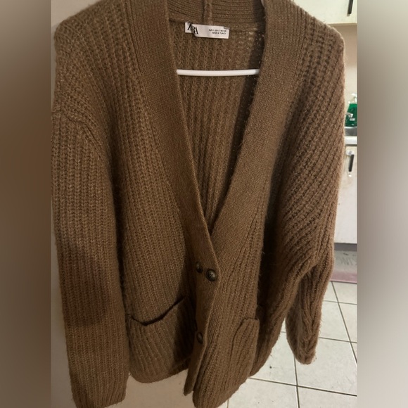 Zara cardigan SOLD - Picture 2 of 5
